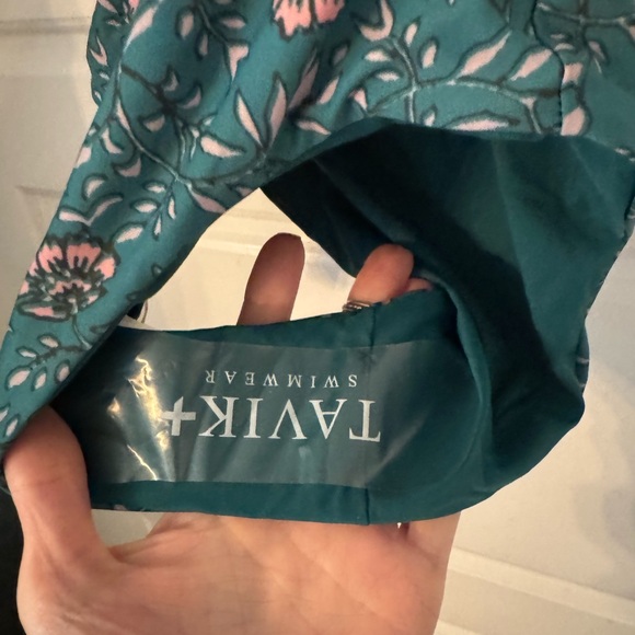 NWT Tavik Penelope Slinky Rib One Piece Swimsuit in Wildflower Green - Small - Picture 5 of 6